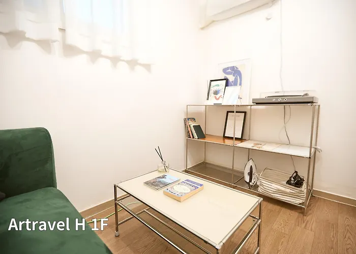 Artravel Hongdae Сеул