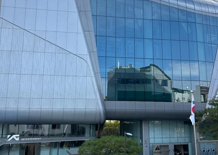Апартаменты Artravel Hongdae *