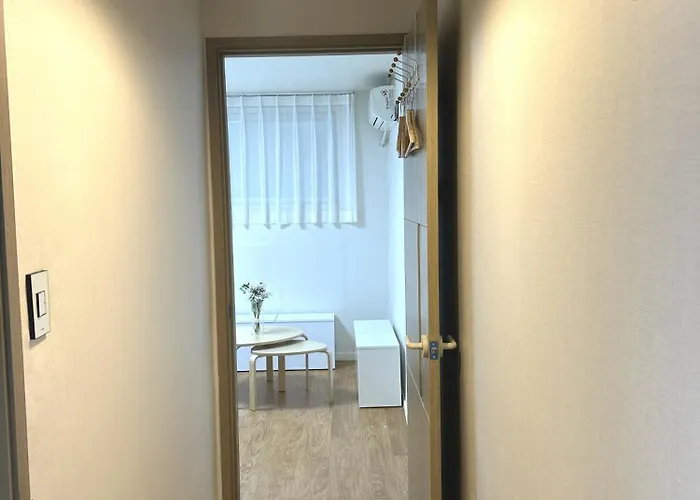 Artravel Hongdae Апартаменты
