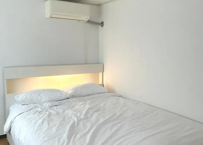 Artravel Hongdae Апартаменты Сеул