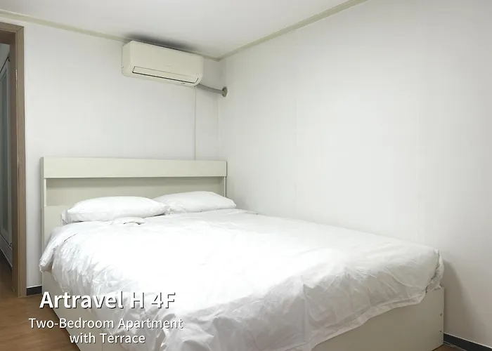 Artravel Hongdae Сеул