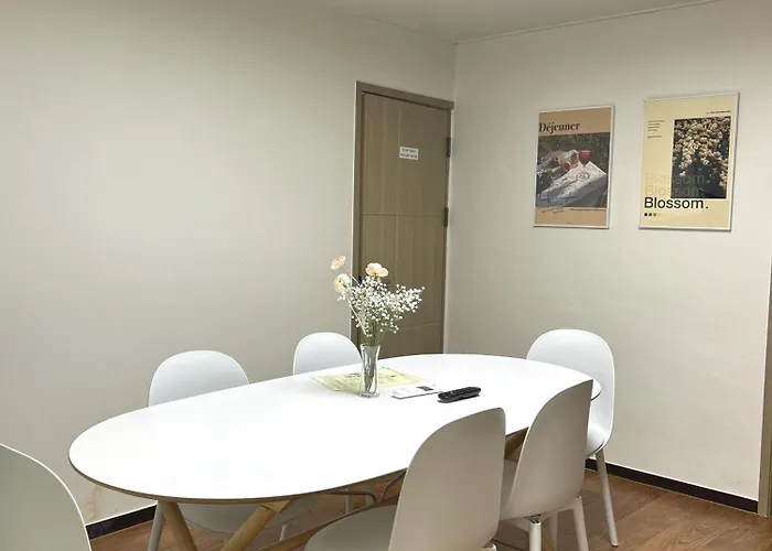 Апартаменты Artravel Hongdae *